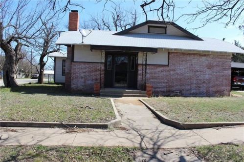 1001 Colorado St, Echo, TX 76834-2815