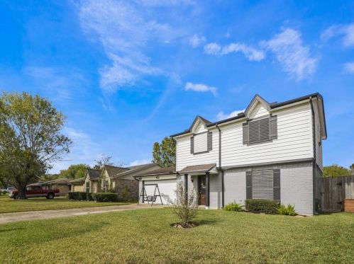 9901 Blue Bird St, Morgans Point TX  77571-2503 exterior