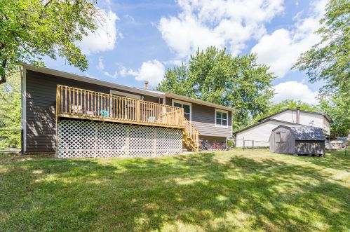 630 Londonberry Ln, Lemont IL  60440-1017 exterior