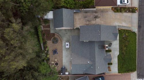 1048 Eilinita Ave, Glendale CA  91208-1130 exterior