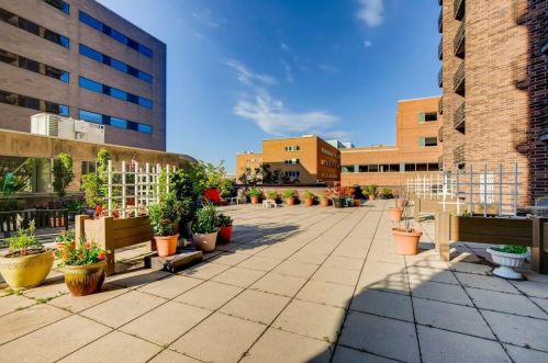26 10th St, Saint Paul MN  55102-1042 exterior