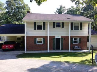 216 Clearwater Dr, Covington, VA 24426-6034