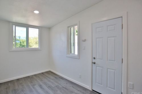 2401 Stanford St, Santa Ana CA  92704-3528 exterior