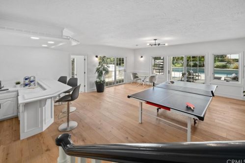 780 25th St, Upland CA  91784-1109 exterior