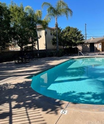 1962 Blue Violet Ct, Anaheim CA  92801-5300 exterior