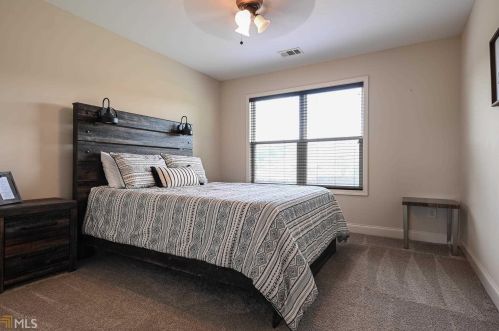 541 Lake Vista Dr, Jefferson GA  30549-4605 exterior