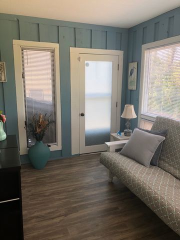 604 Colony Dr, North Myrtle Beach, SC 29582-2528