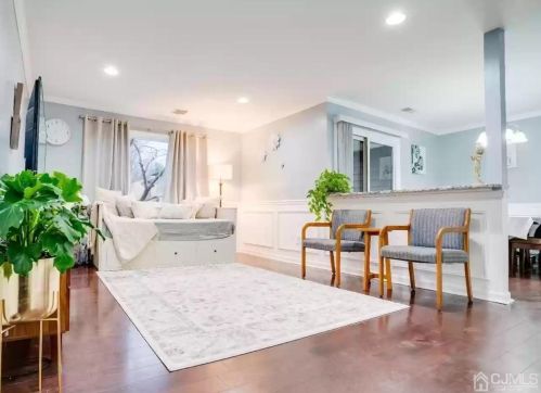 3121 Sayre Dr, Princeton NJ  08540-5820 exterior