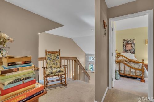 40 Lavender Dr, Princeton NJ  08540-9448 exterior