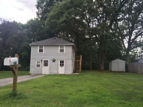 106 Grand View Ave, Providence, RI 02919-5080