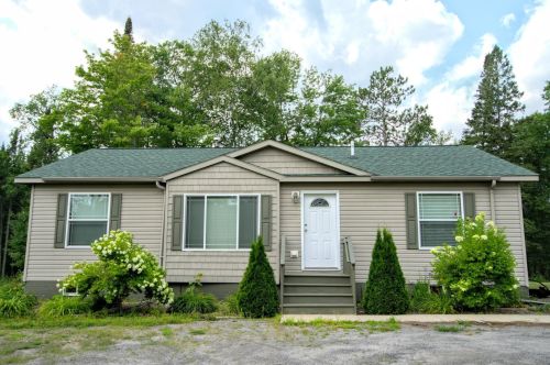 23910 Cooley Dr, Brainerd, MN 56401-2885