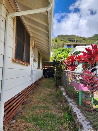2526 Gardenia St, Honolulu HI  96816-3502 exterior