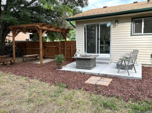8217 Explorador Calle, Denver CO  80229-5566 exterior
