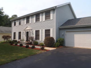 6464 Sawgrass Dr, Rockford, IL 61114-8168