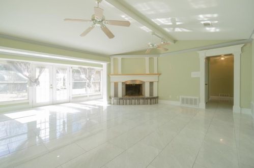 510 Mayfield Ave, Garland TX  75041-5041 exterior