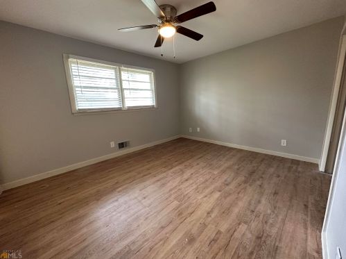 2916 Handy Dr, Atlanta GA  30318-7239 exterior