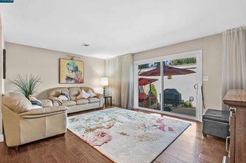 1810 Wildbrook Ct, Concord CA  94521-1483 exterior