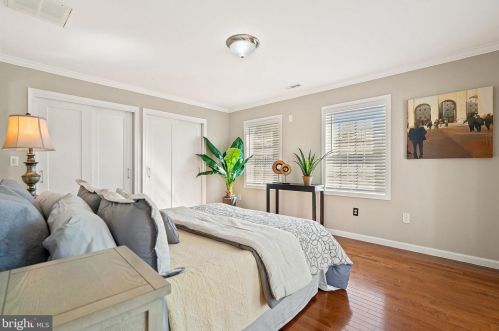 8017 Ellet Rd, Springfield VA  22151-1921 exterior