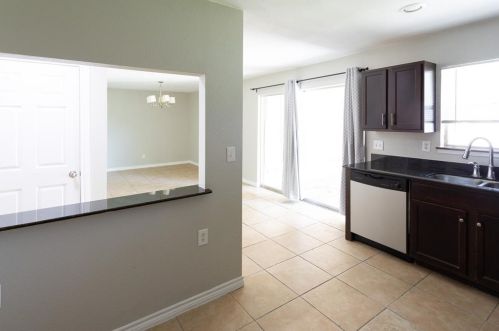 5413 Laredo Ln, Garland TX 75043-3602 exterior