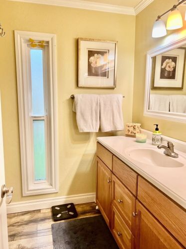 5670 Falling Leaf Ln, Riverside CA  92509-7310 exterior