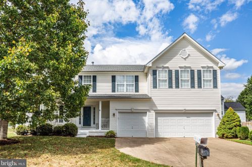 1 Granite Ct, Fredericksburg, VA 22406-7477