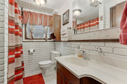 398 Una Ave, Lemont IL  60439-4534 exterior