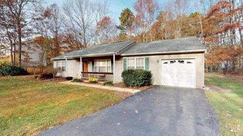 584 Winterberry Blvd, Jackson Twp, NJ 08527-4934