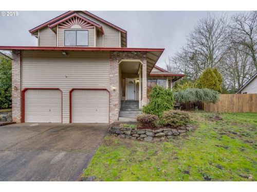3733 5th Ct, Damascus, OR 97030