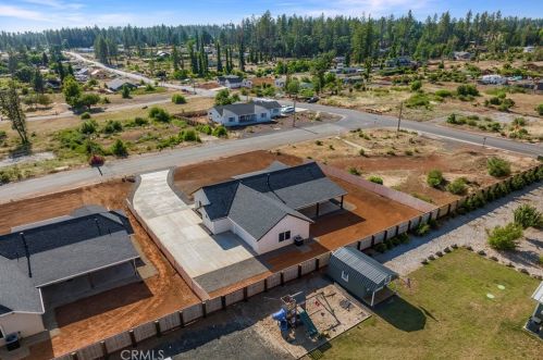 6692 Shay Ln, Paradise, CA 95969-2926
