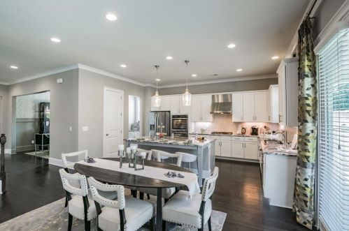 4215 Carver Dr, Atlanta GA  30360-2554 exterior