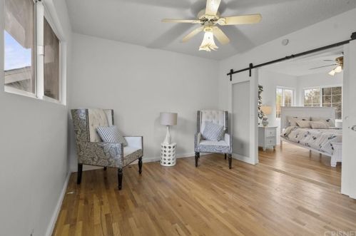 3637 Fairesta St, Glendale CA 91214-1804 exterior