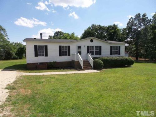 127 Ash St, Coats, NC 27521-9731