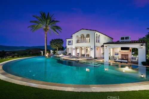 20 Black Falcon, Irvine CA  92603-0420 exterior