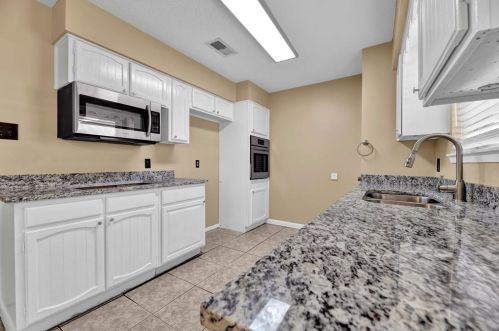 10034 Winding Trail Rd, Morgans Point, TX 77571-4083