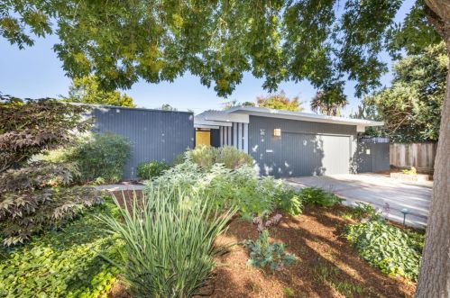 3452 Thomas Dr, Palo Alto, CA 94303-4224