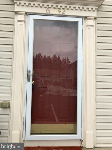 6342 Darlington Dr, Harrisburg, PA 17112-2388