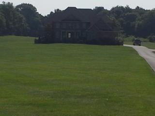 8070 Powells Chapel Rd, Murfreesboro, TN 37129-8385