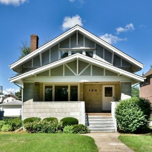124 Kenmore Ave, Elmhurst, IL 60126-3516