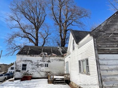 62 Green St, Thomaston, ME 04861-3732
