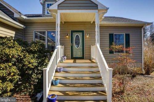 26461 Pennfields Dr, Madison Mills, VA 22960-3658