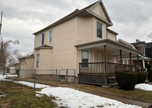 229 3rd Ave, Kankakee, IL 60901-3702