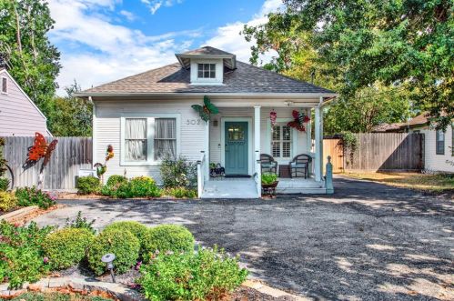 502 Mason St, Tomball, TX 77375-4450