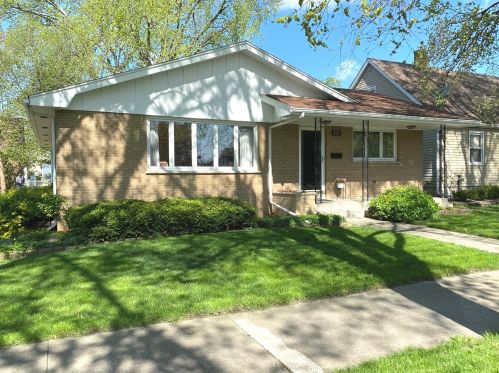 471 Michigan Ave, Bradley, IL 60915-1654