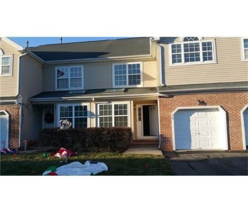 96 Castle Pointe Blvd, Piscataway, NJ 08854-5065