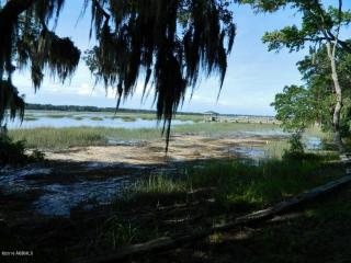 12 Seabrook Point Dr, Seabrook, SC 29940-3509