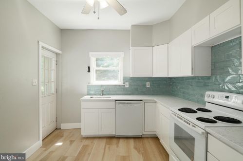 28 Wynnewood Ave, Camden NJ  08108-2716 exterior