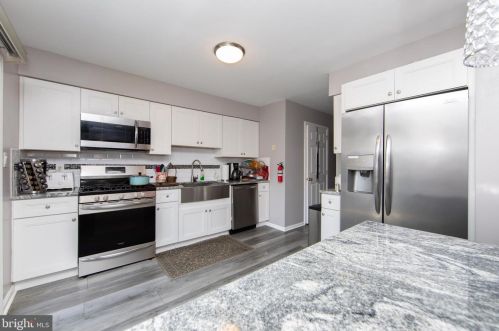 304 Coventry Way, Mount Laurel NJ  08054-6703 exterior