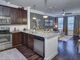 1185 Collier Rd, Atlanta GA  30318-8282 exterior