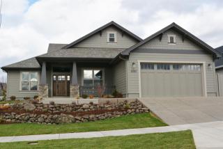 4003 Crystal Springs Dr, Medford, OR 97504