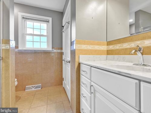 355 Richland Dr, Lancaster PA  17601-3631 exterior